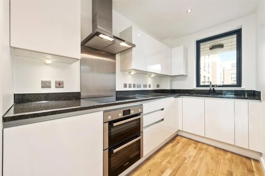Flat Larkwood Avenue in Greater London