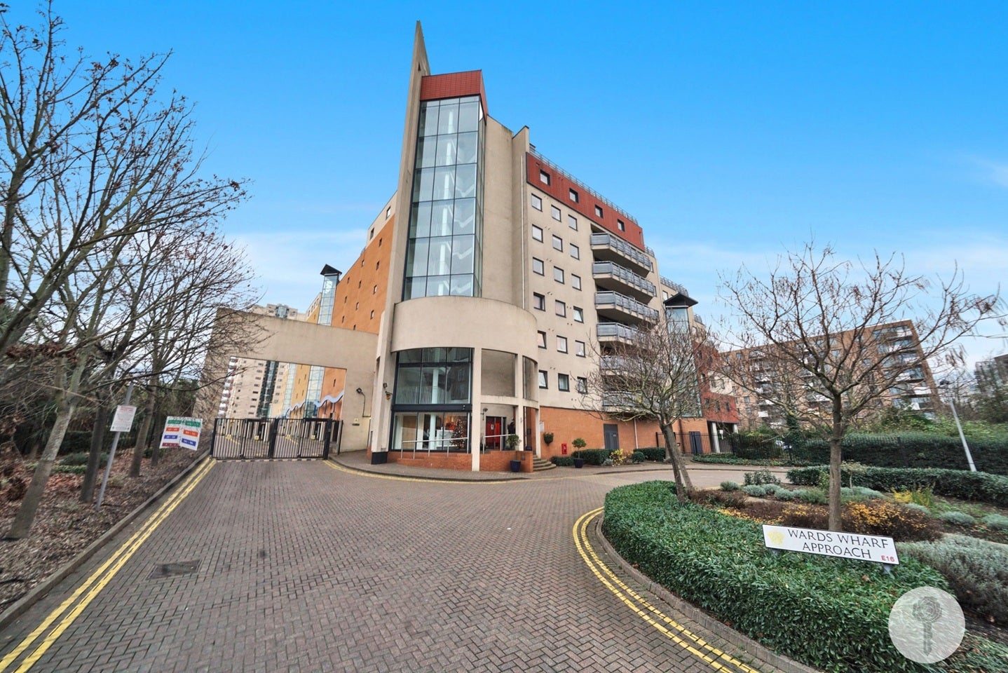 Room Wards Wharf Approach in Greater London