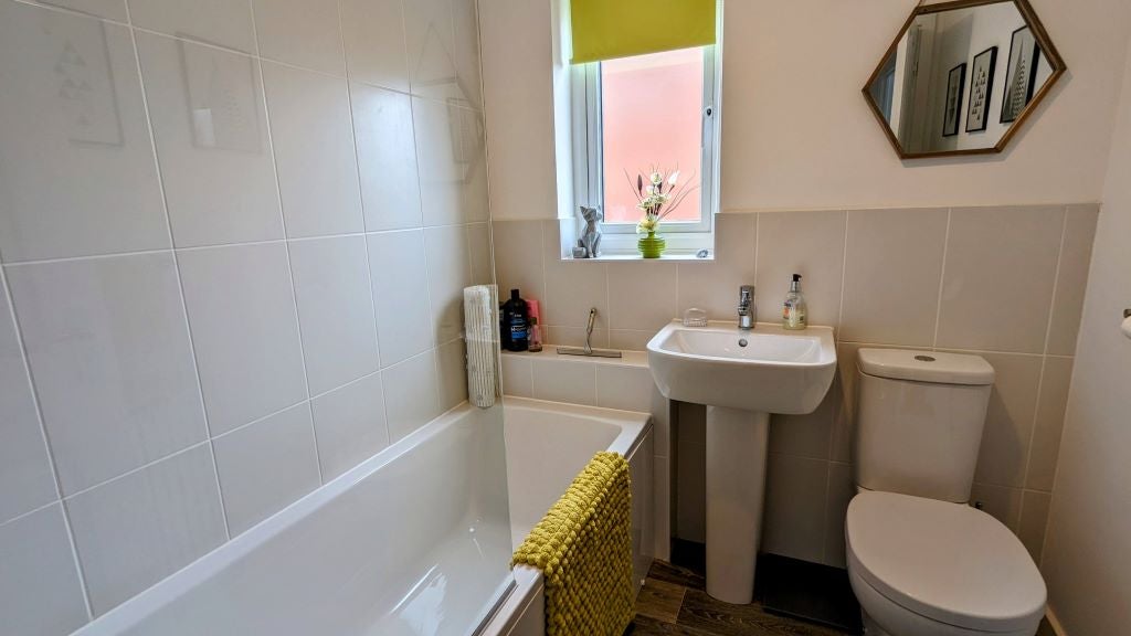 House Clos y Nant in Loughor