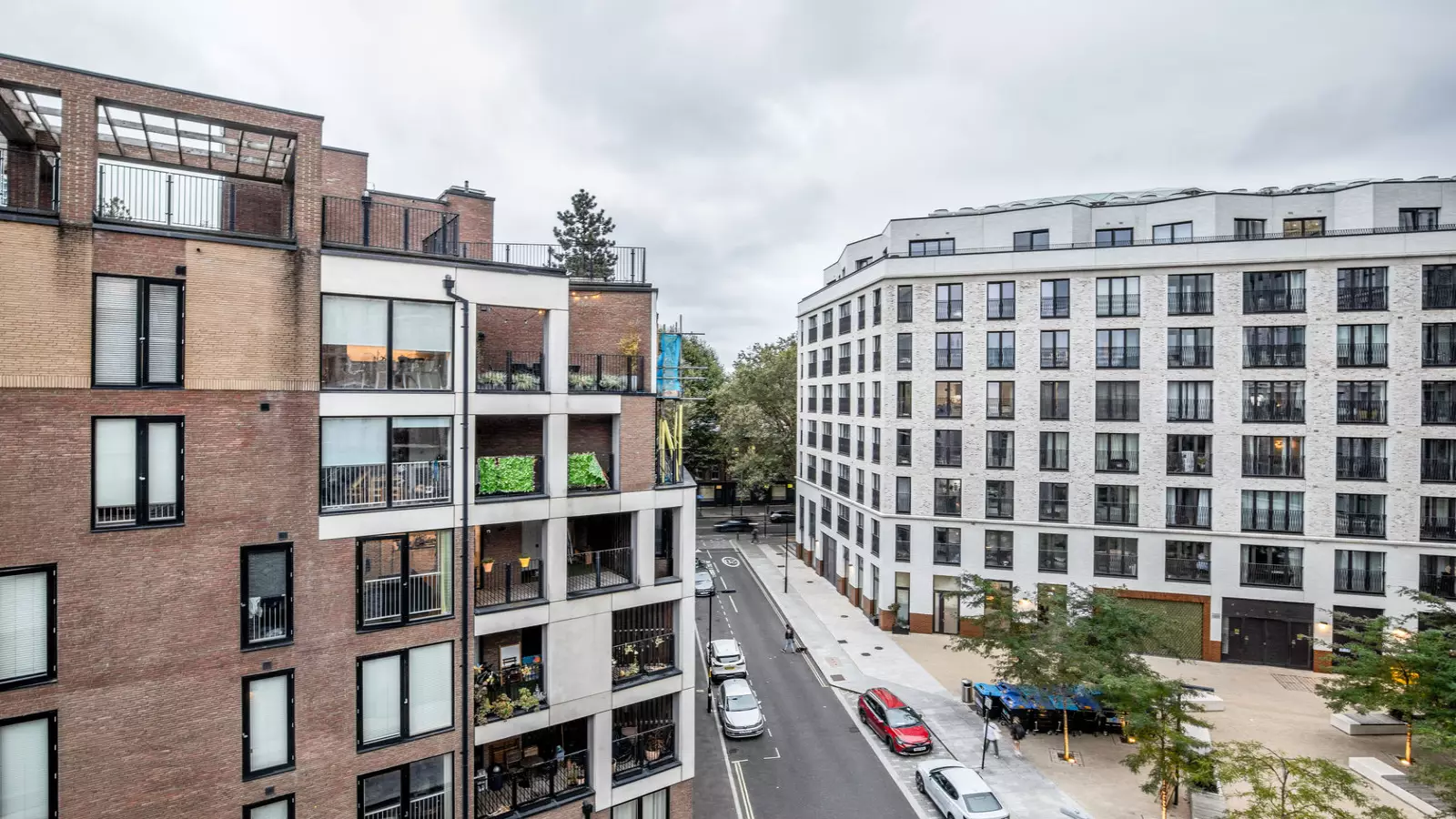 Flat Milcote Street in Greater London