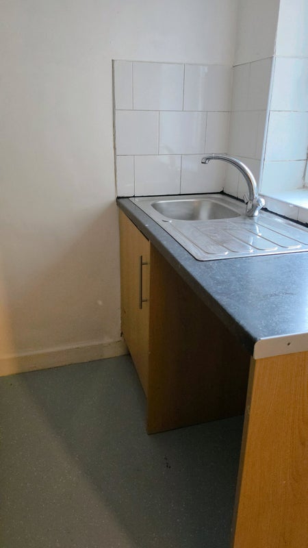 Room Prestwich Street in Burnley