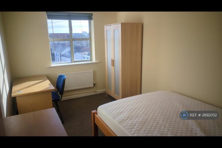Flat Russell Street in Nottingham