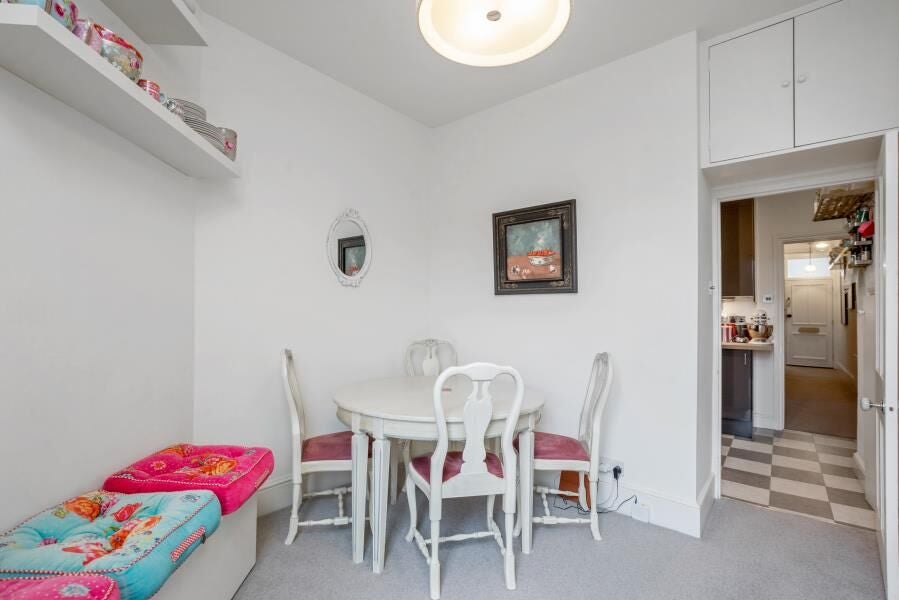 Flat Widley Road in City of Westminster