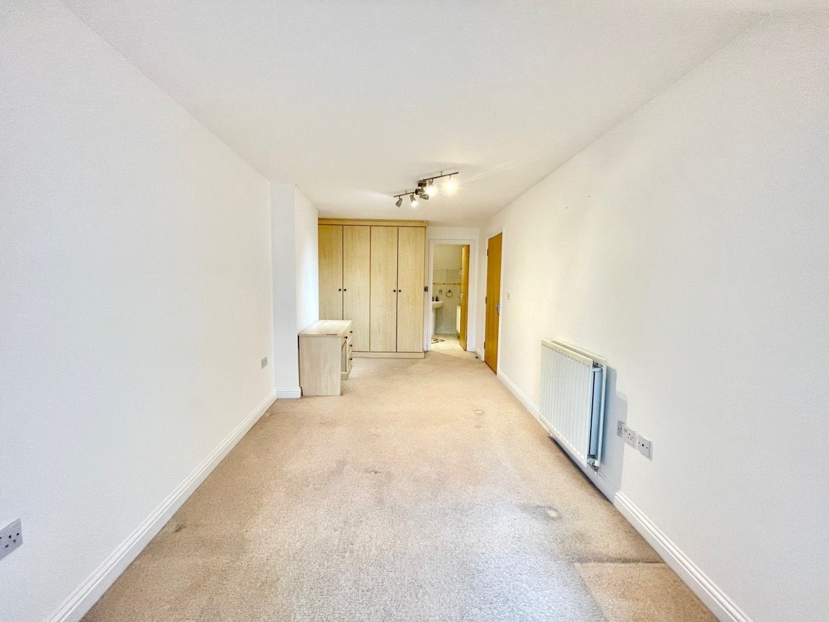 Flat Buttery Mews in London