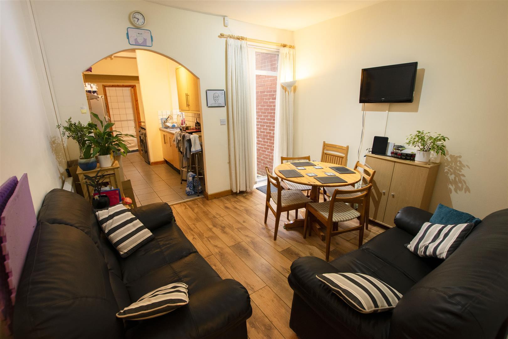 Flat Tiverton Road in Birmingham