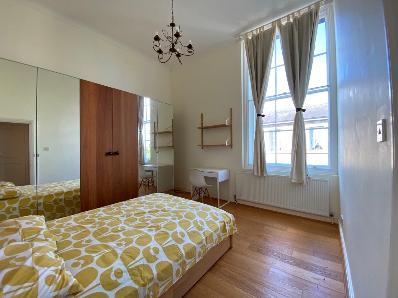 Flat Gilbert Close in Greater London