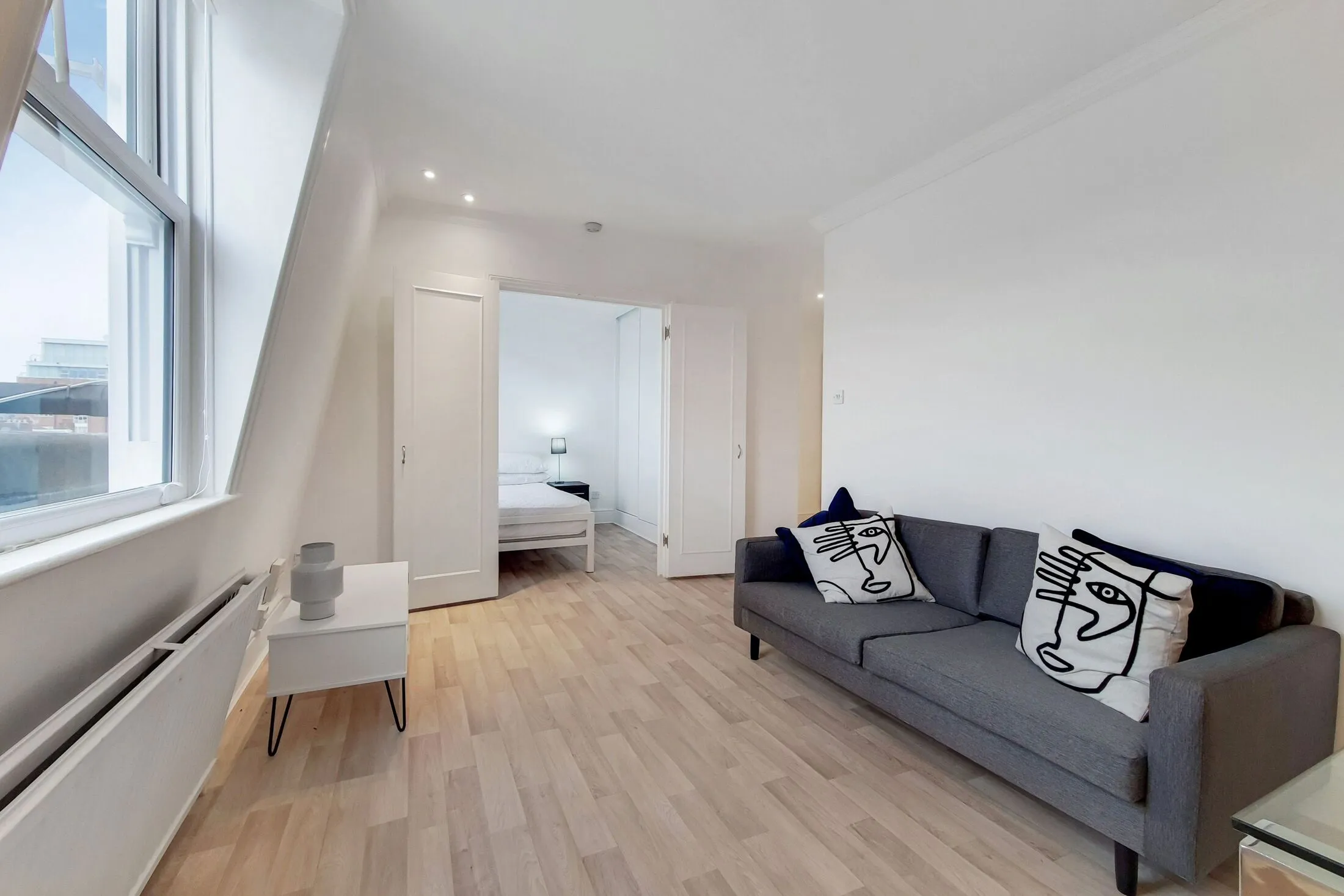 Flat Cranley Mews in Greater London