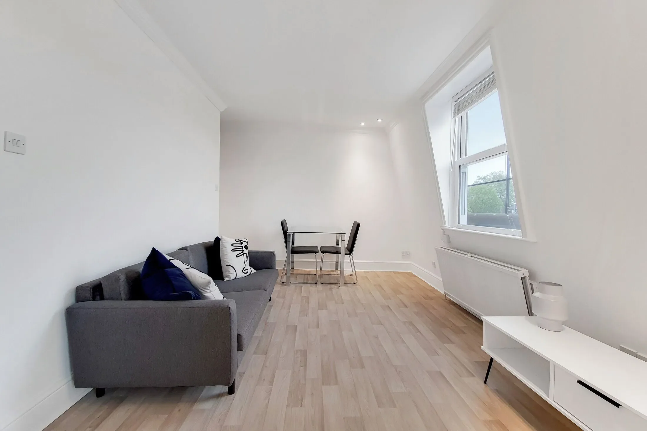 Flat Cranley Mews in Greater London