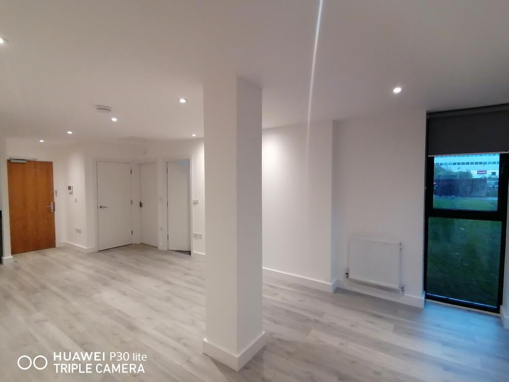 Flat East Park in Crawley