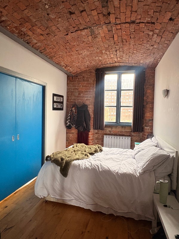 Room Cambridge Street in Manchester