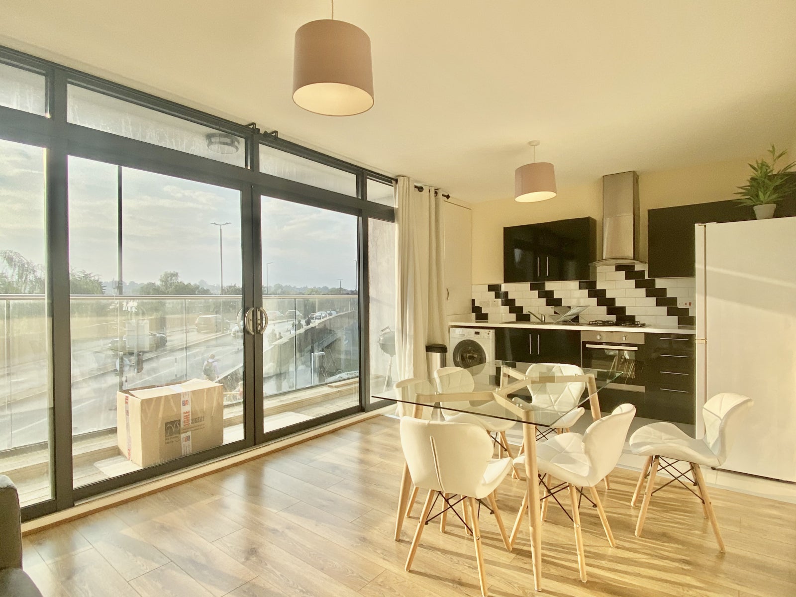 Flat Caxton Road in Greater London