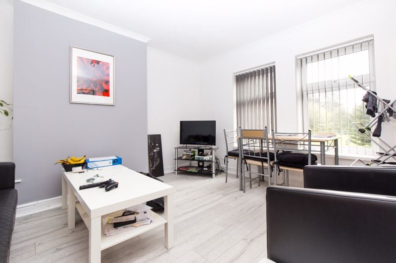 Flat Allensbank Road in Cardiff