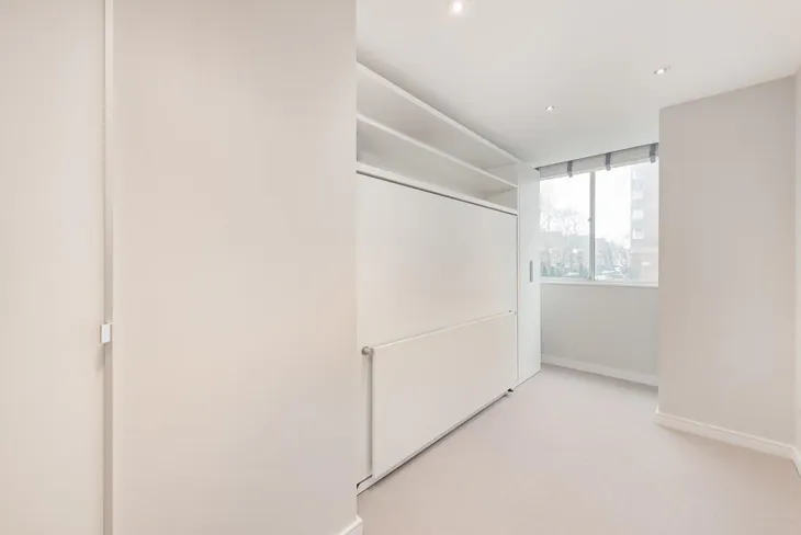 Flat Cambridge Square in City of Westminster