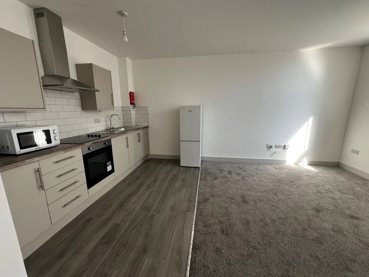 Room Sedgley Road West in Coseley