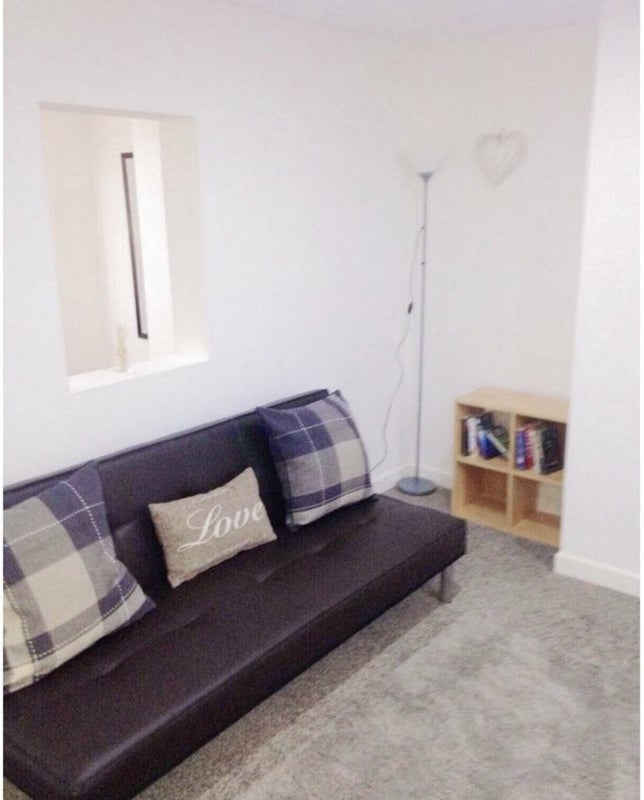Flat Dewsbury Road in Leeds