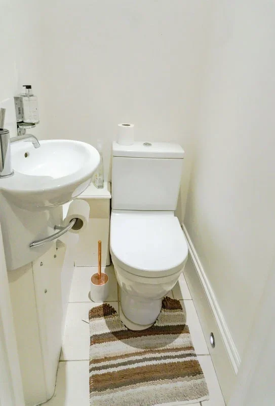 Room Brookville Road in Greater London