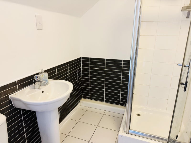 Room Tottington Road in Bury