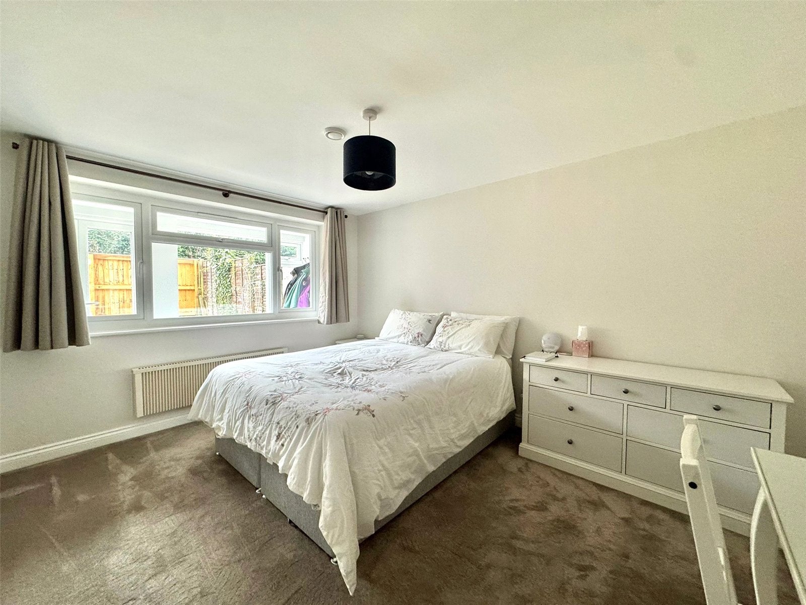 Flat Weydon Lane in Waverley