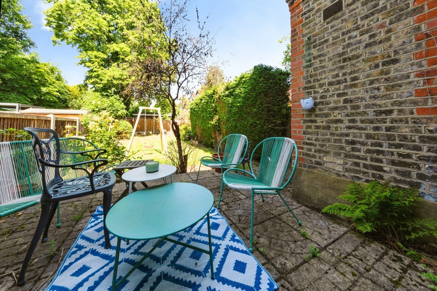 Flat Westmoreland Road in Greater London