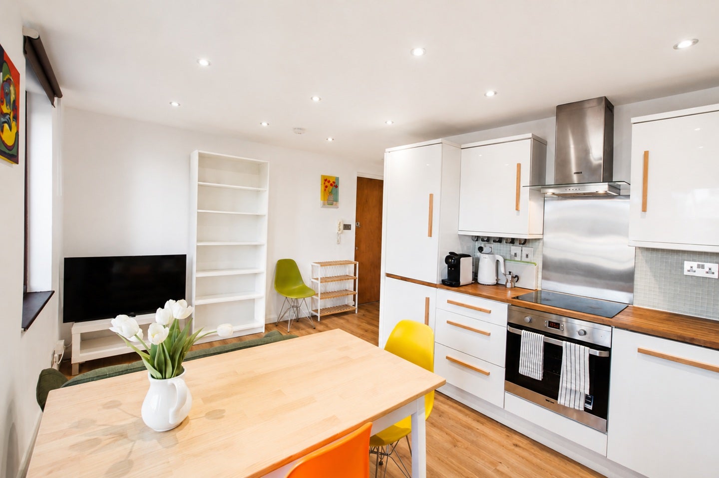 Flat Discovery Walk in Greater London