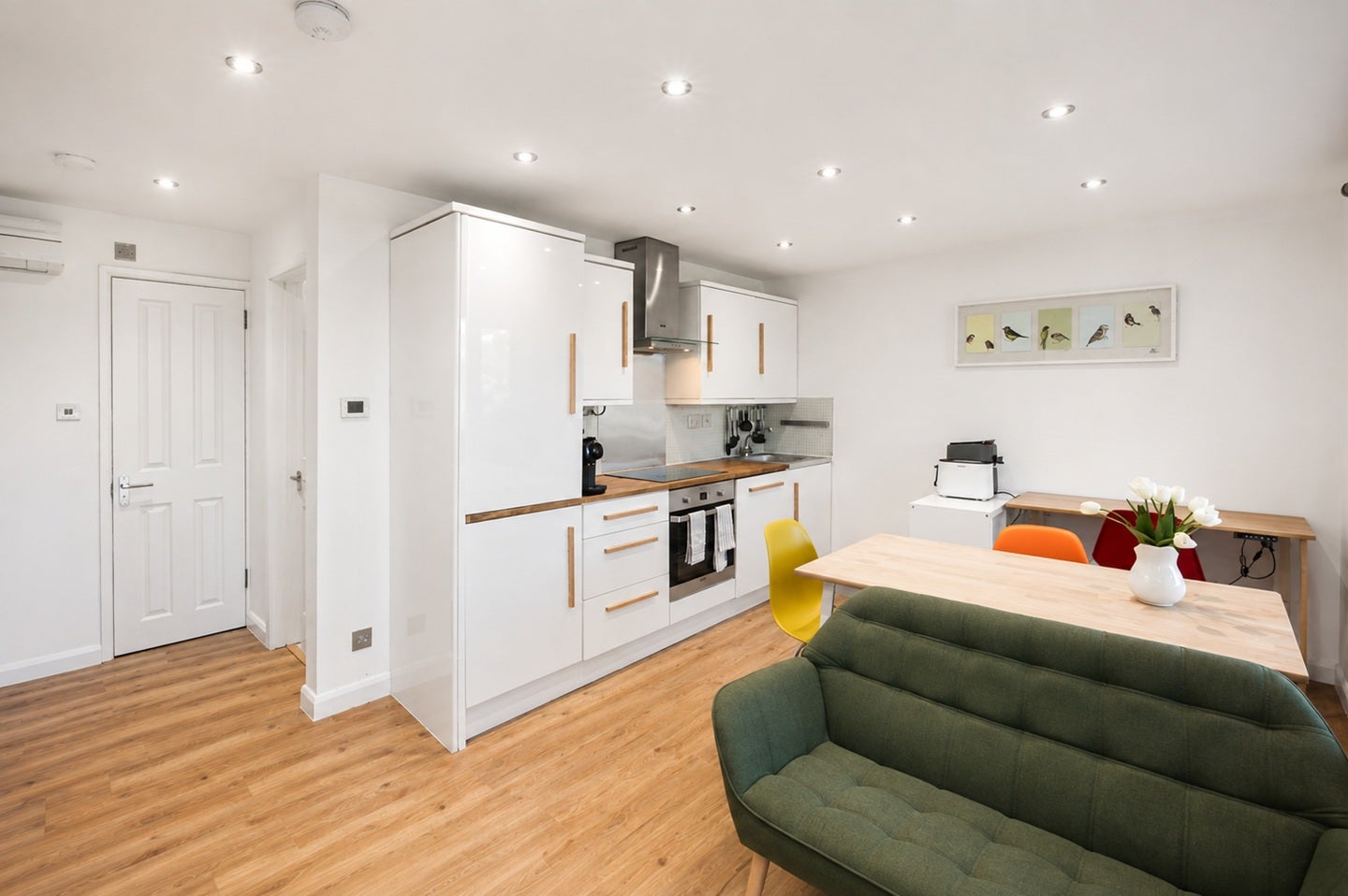 Flat Discovery Walk in Greater London