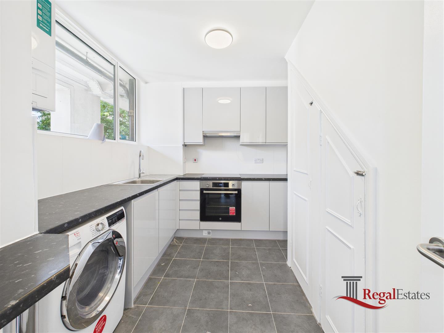 Flat Hilgrove Road in Greater London