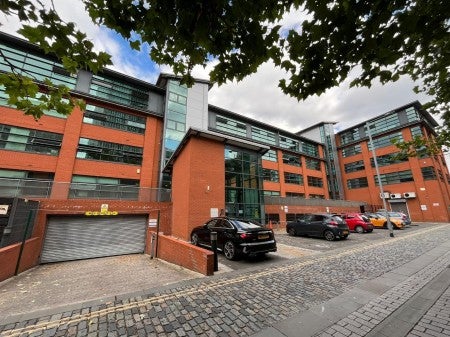 Flat Pickford Street in Manchester