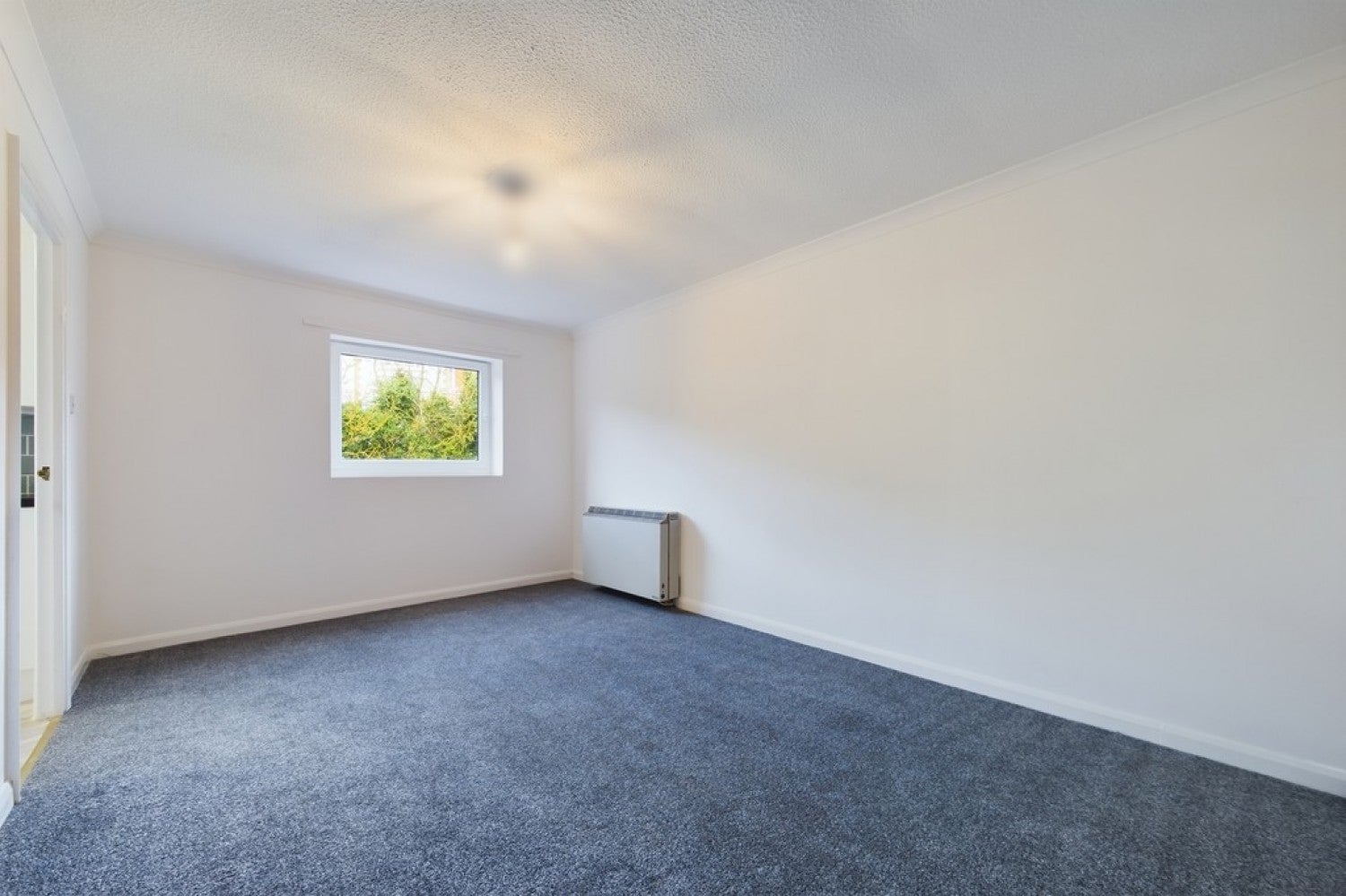 Flat Sandgate Esplanade in Folkestone and Hythe District