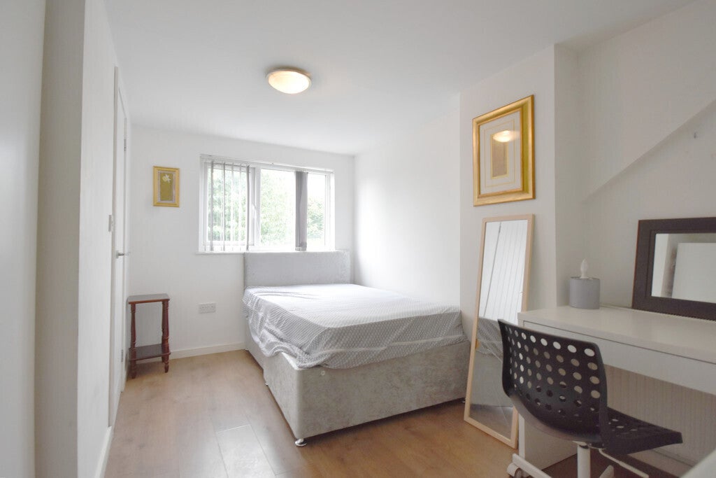 Room Anglian Way in Coventry