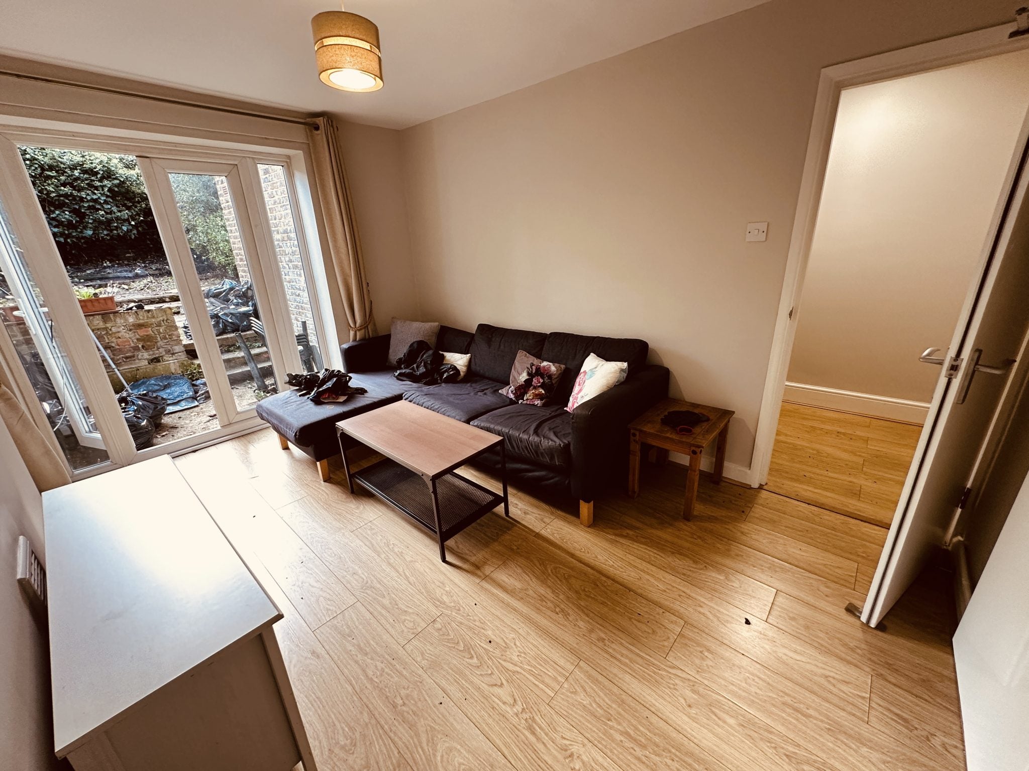 Flat Alma Street in Greater London