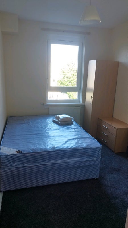 Room Wardieburn Road in City of Edinburgh
