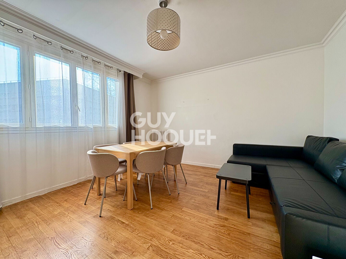 Flat Rue du Docteur Charles Jubert in La Garenne-Colombes