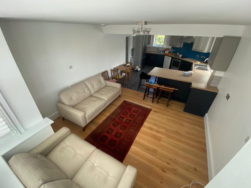 Flat Rosling Road in Bristol