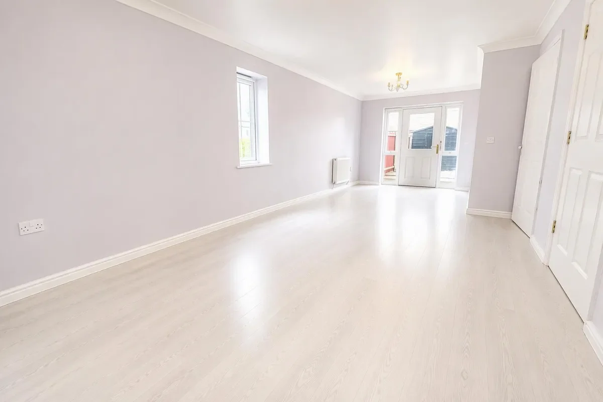 House Riverbank Close in Fenland District