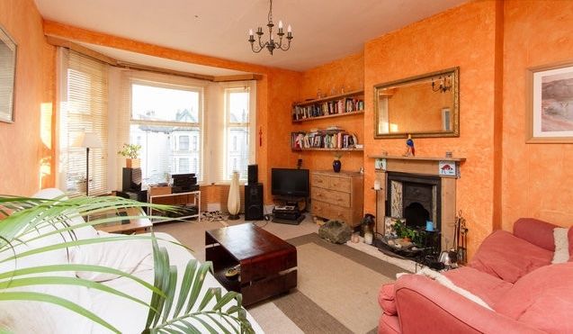 Room Ormeley Road in Greater London