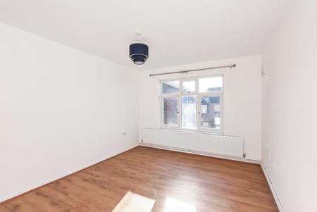 Flat Nuffield Close in South Oxfordshire