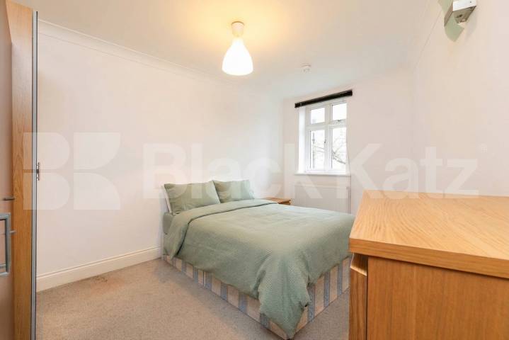 Flat Iverson Road in Greater London