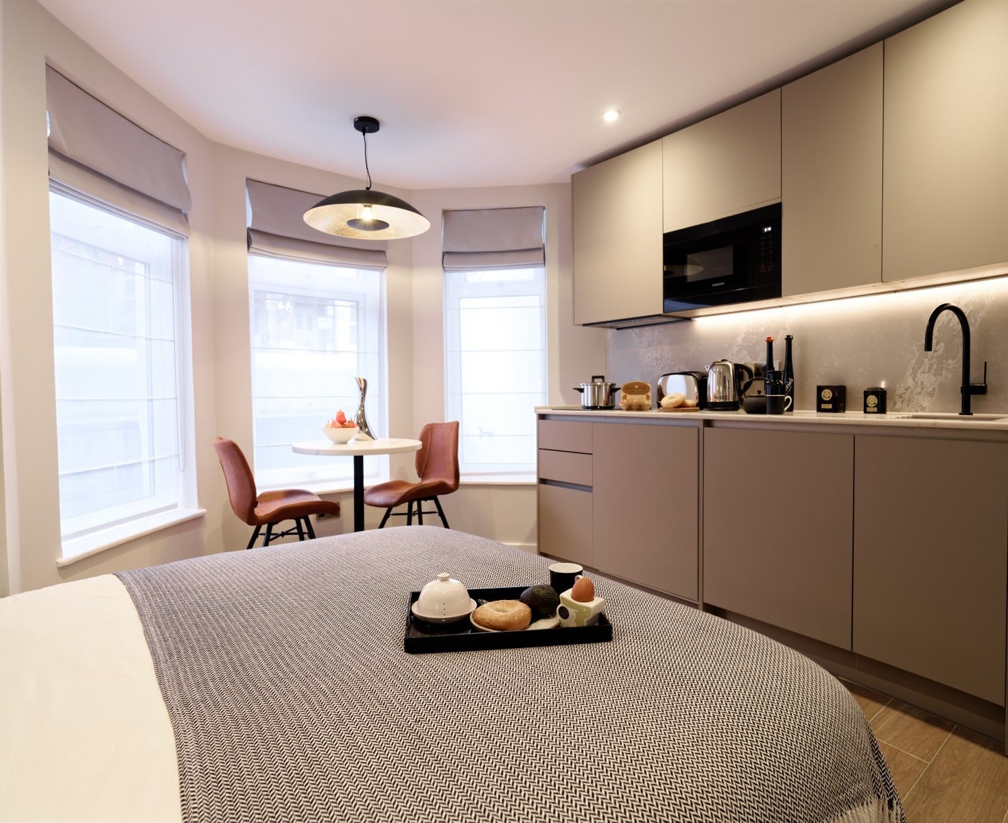 Flat Kingdon Road in London