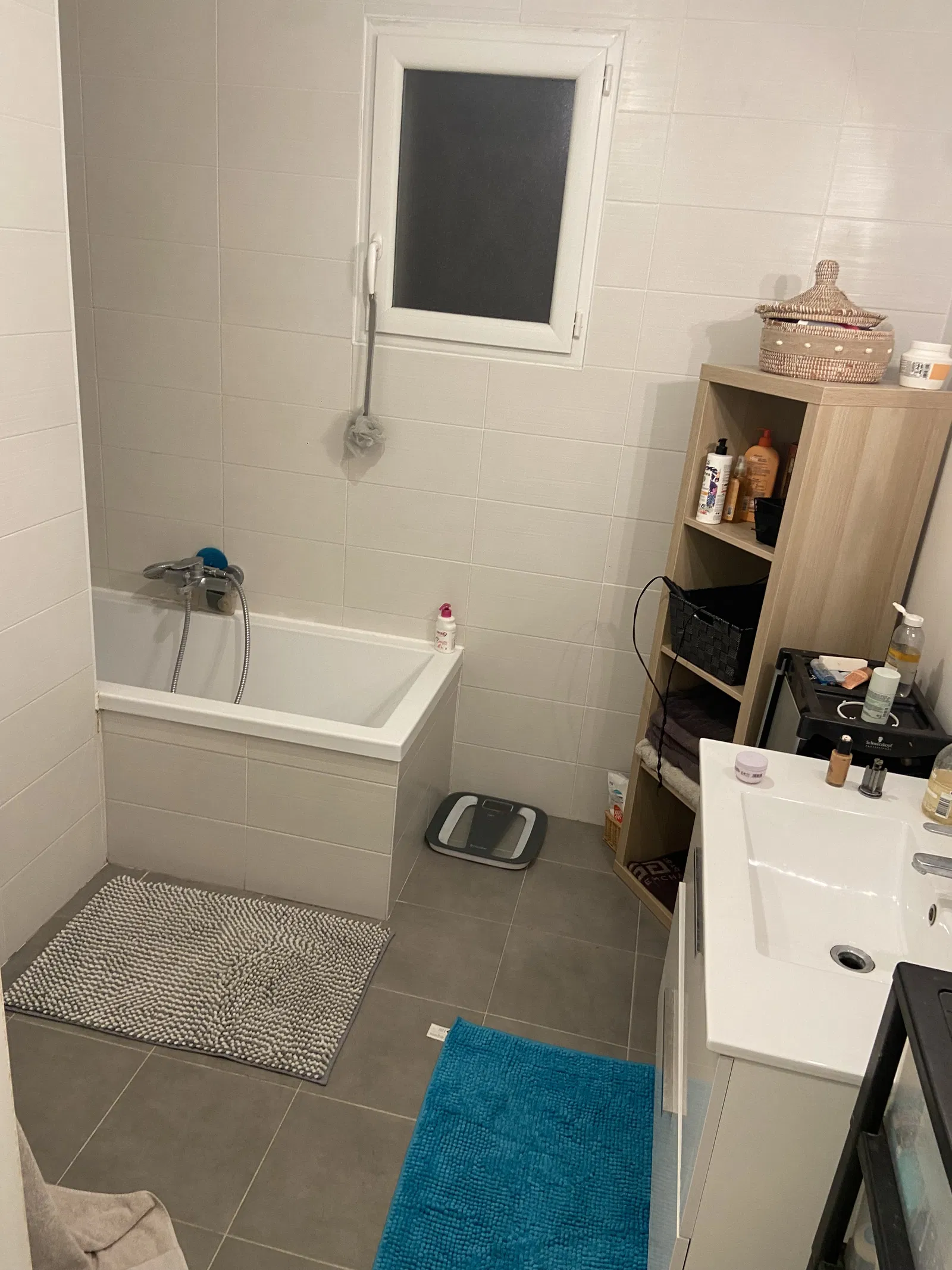 Room Avenue Gay-Lussac in Artigues-près-Bordeaux