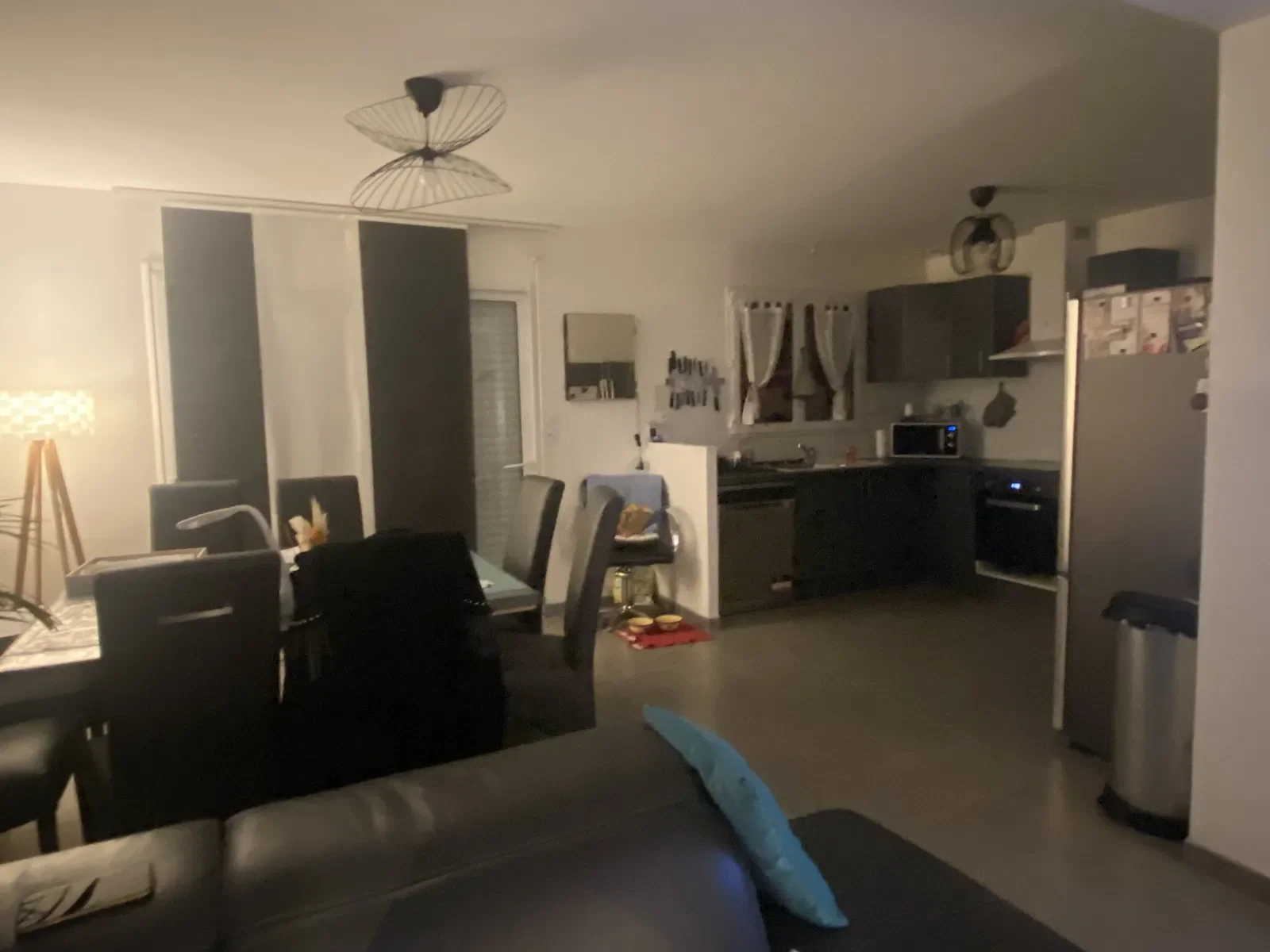 Room Avenue Gay-Lussac in Artigues-près-Bordeaux