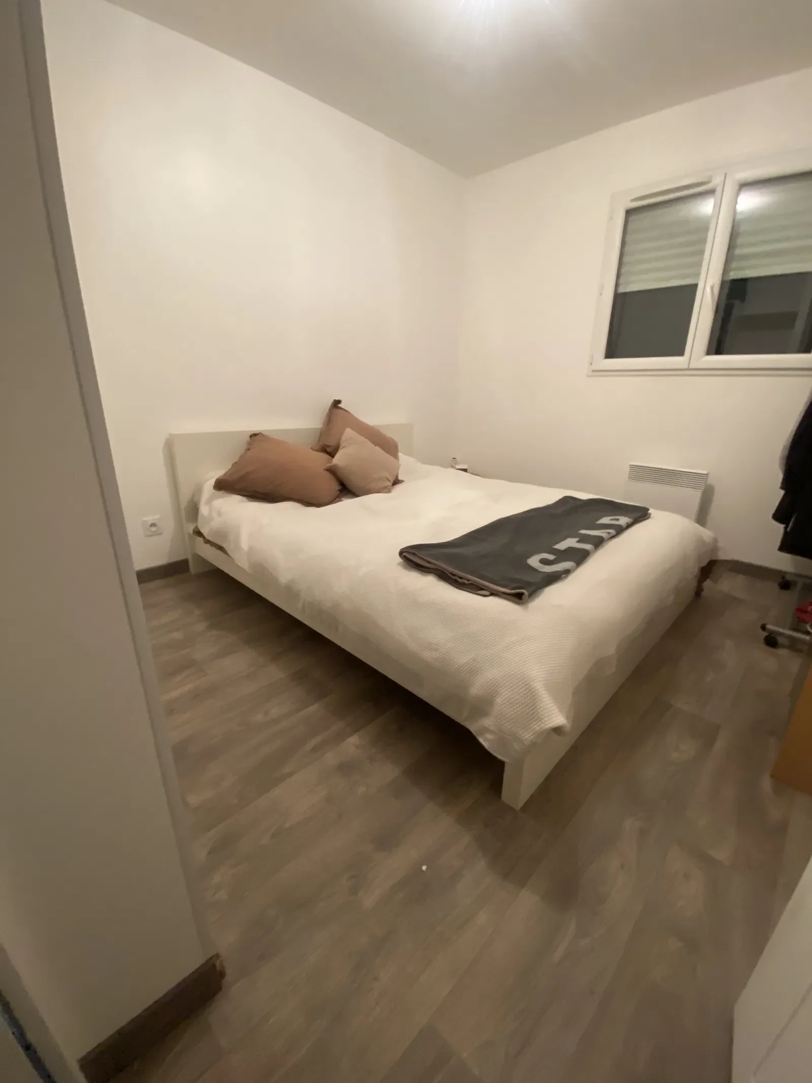 Room Avenue Gay-Lussac in Artigues-près-Bordeaux