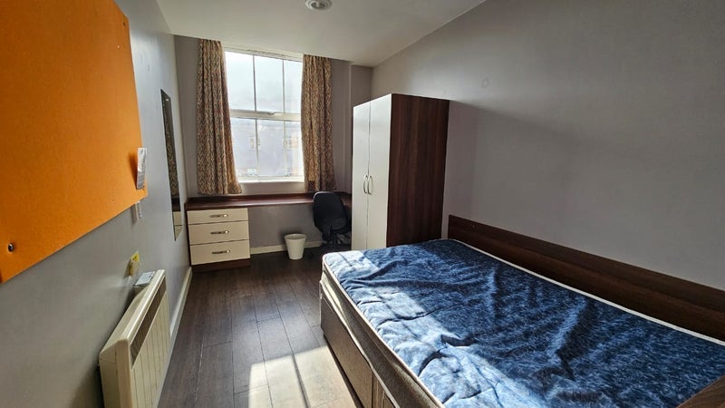 Room St James Street in Newcastle upon Tyne