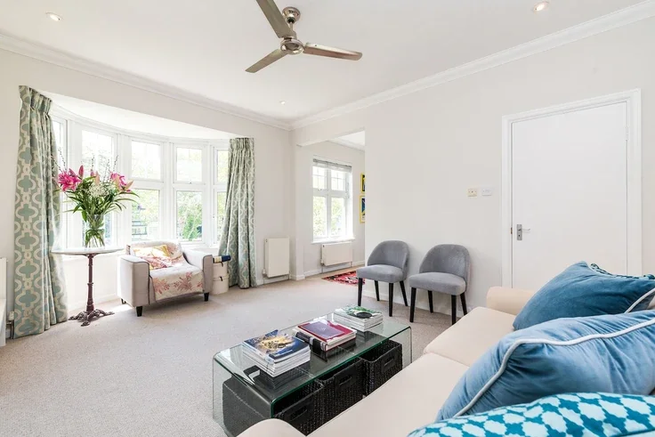 Flat Effra Road in Greater London