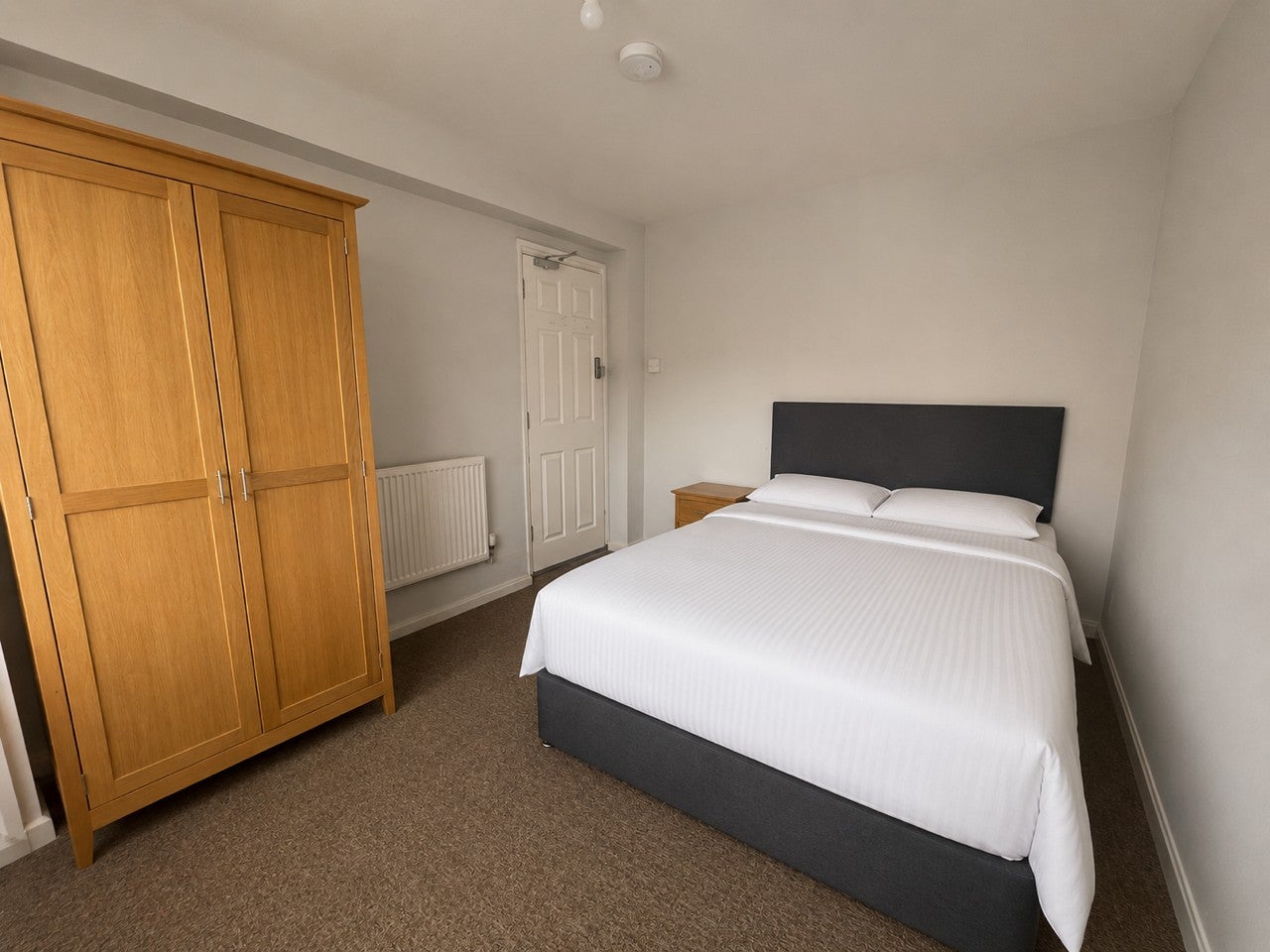 Room Highfield Road in Portsmouth