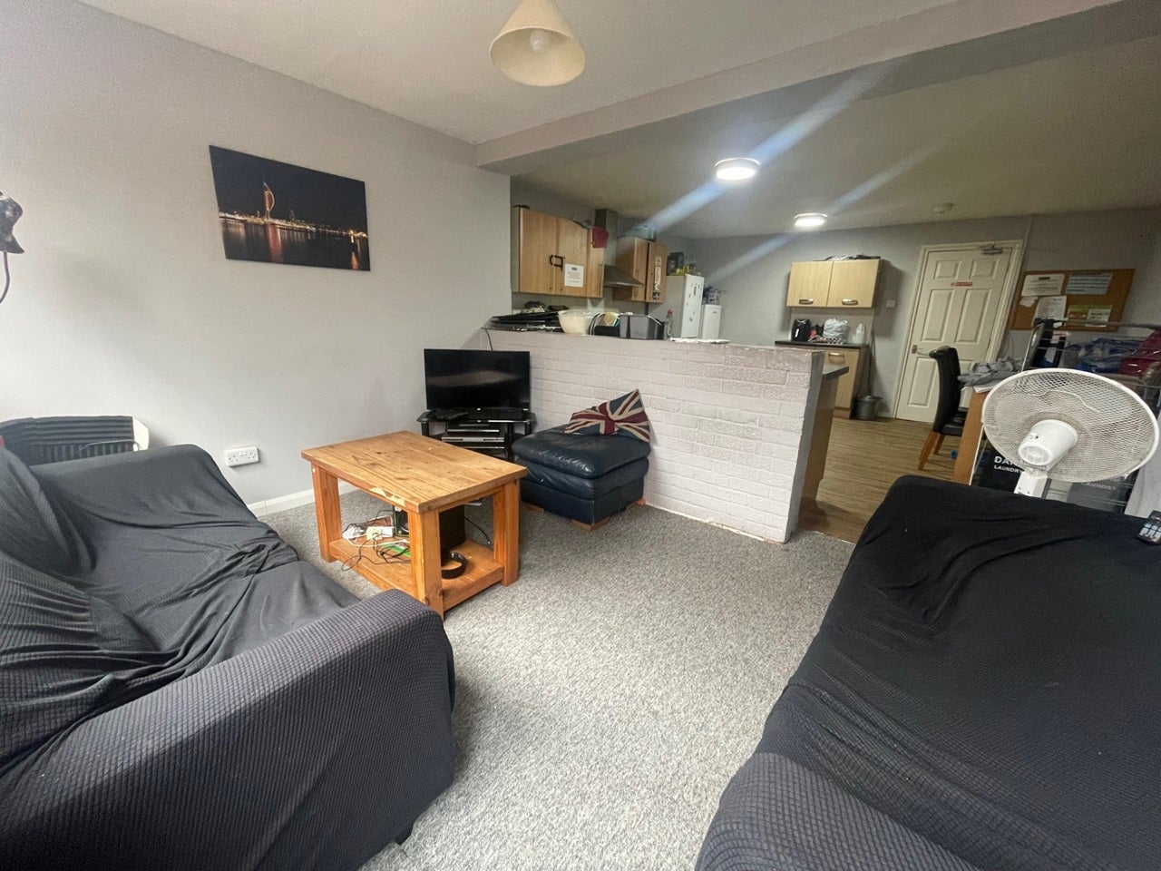 Room Highfield Road in Portsmouth