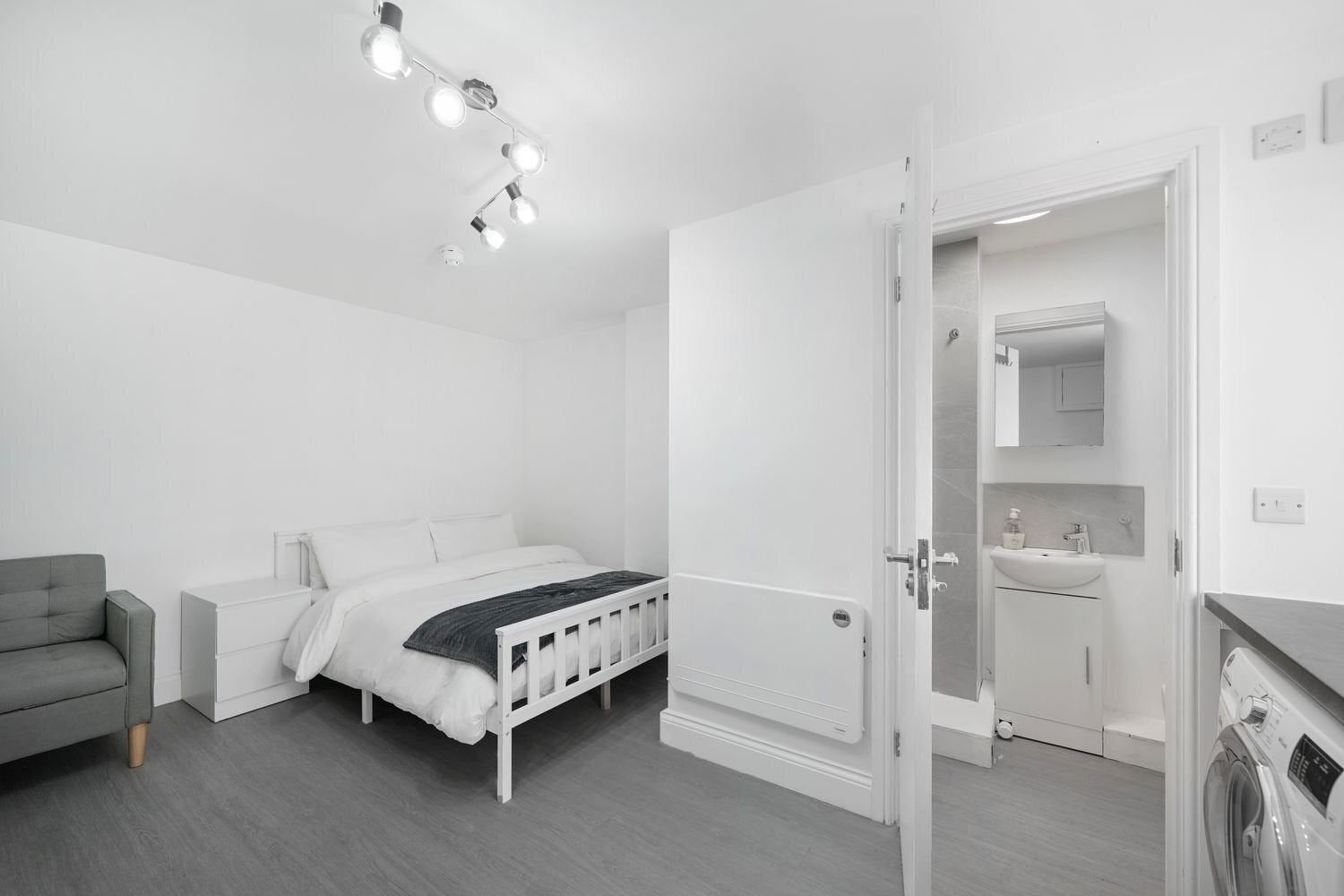 Flat Blenheim Terrace in City of Westminster