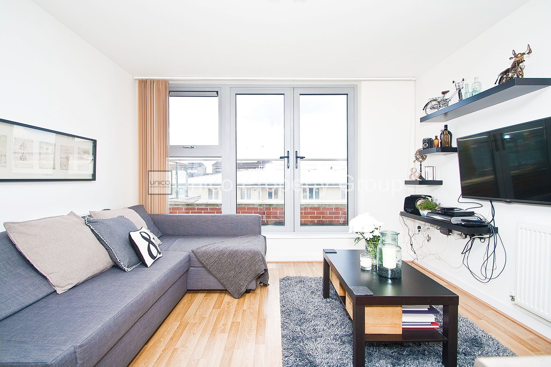 Flat Mostyn Grove in Greater London
