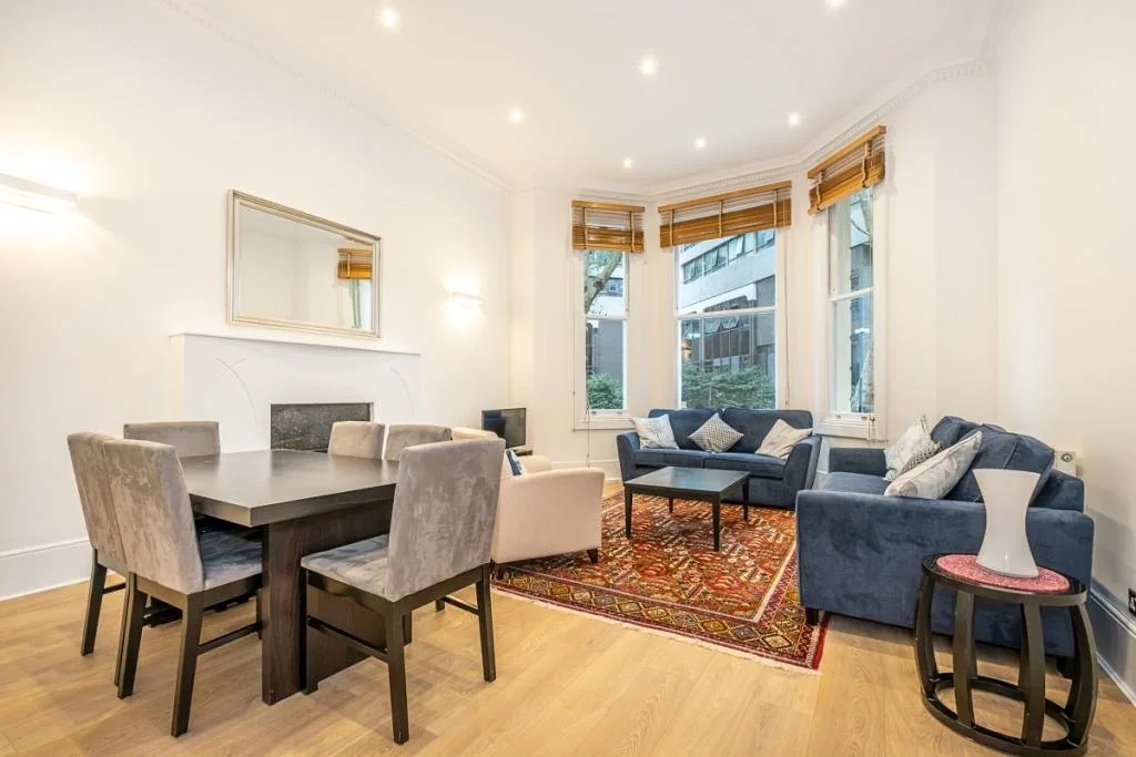 Flat Ashburn Gardens in Greater London