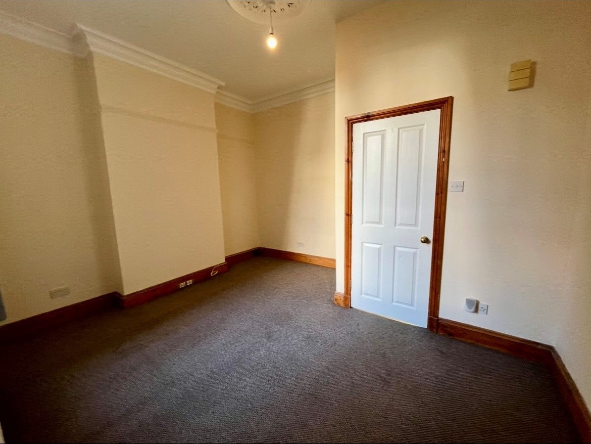 Flat Latham Street in Preston