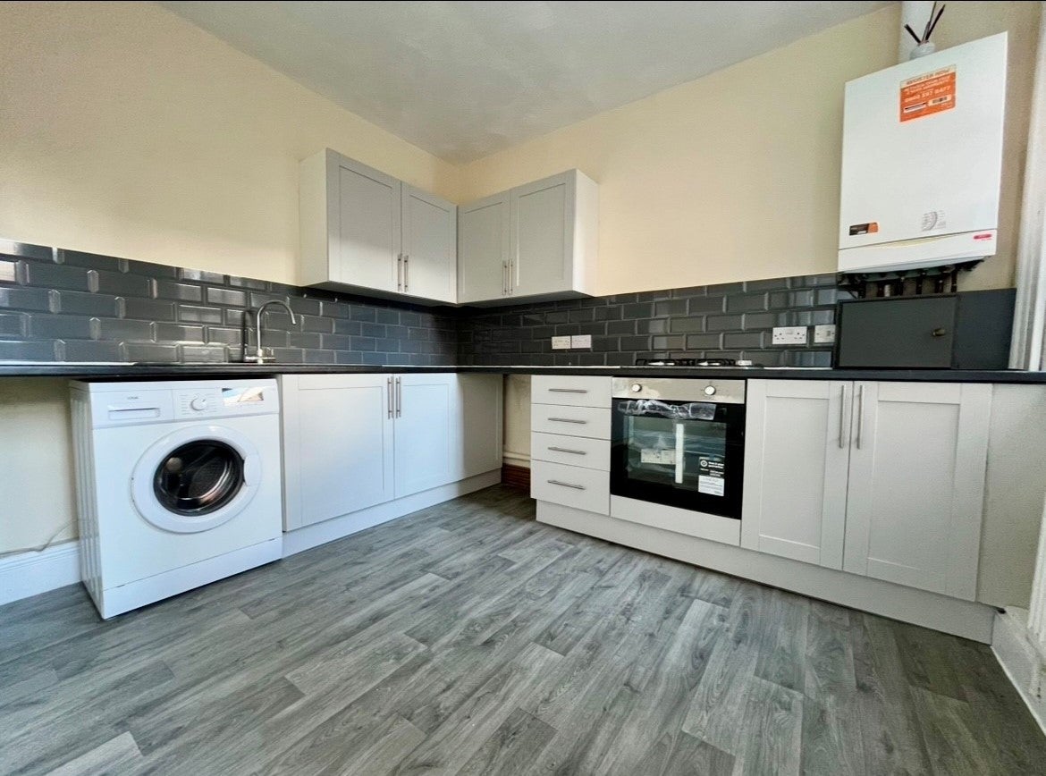 Flat Latham Street in Preston